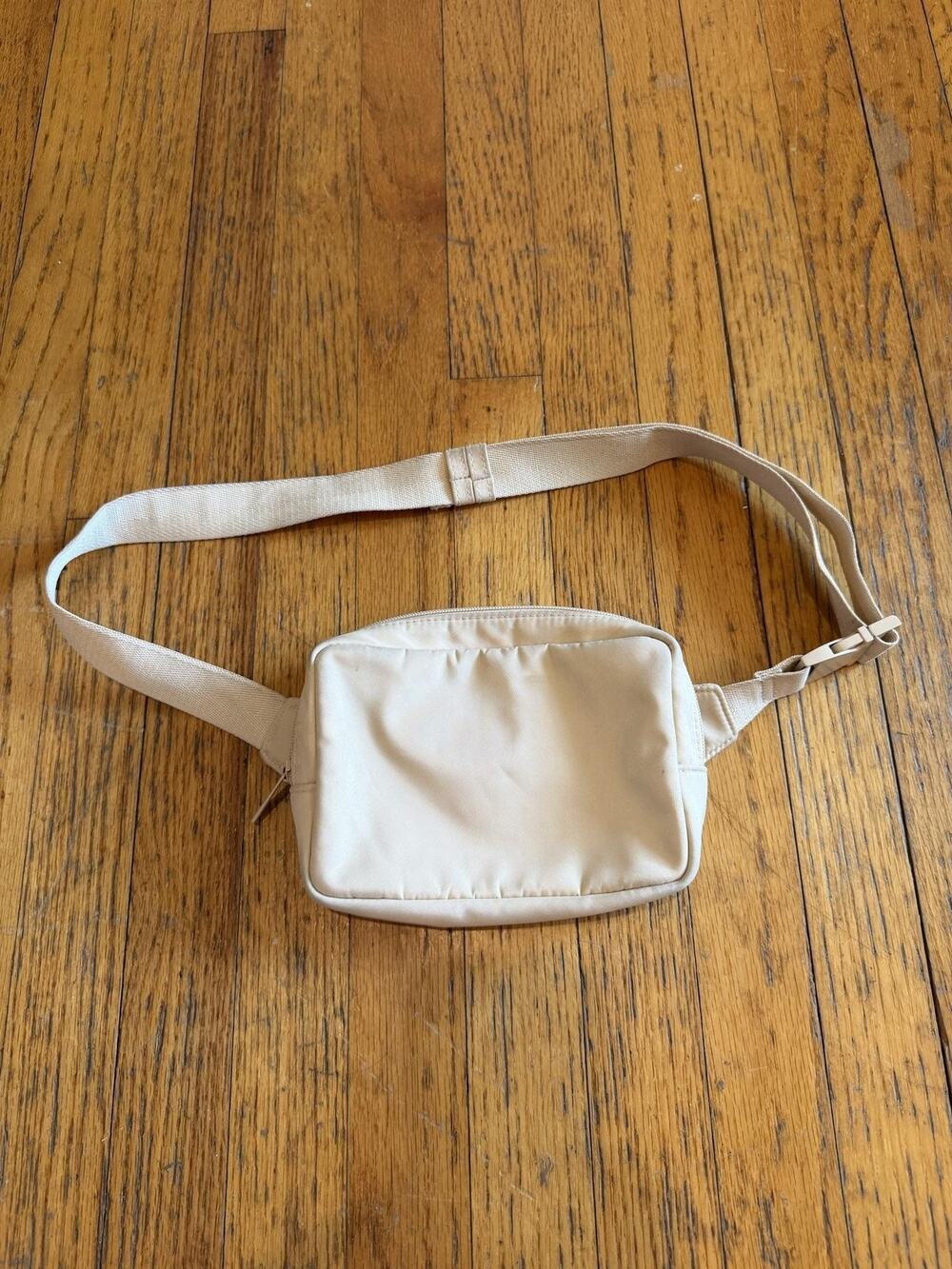 BEIS Waist Pack Fanny Pack Belt Bag Beige Zip Pockets Tethered Card Wallet